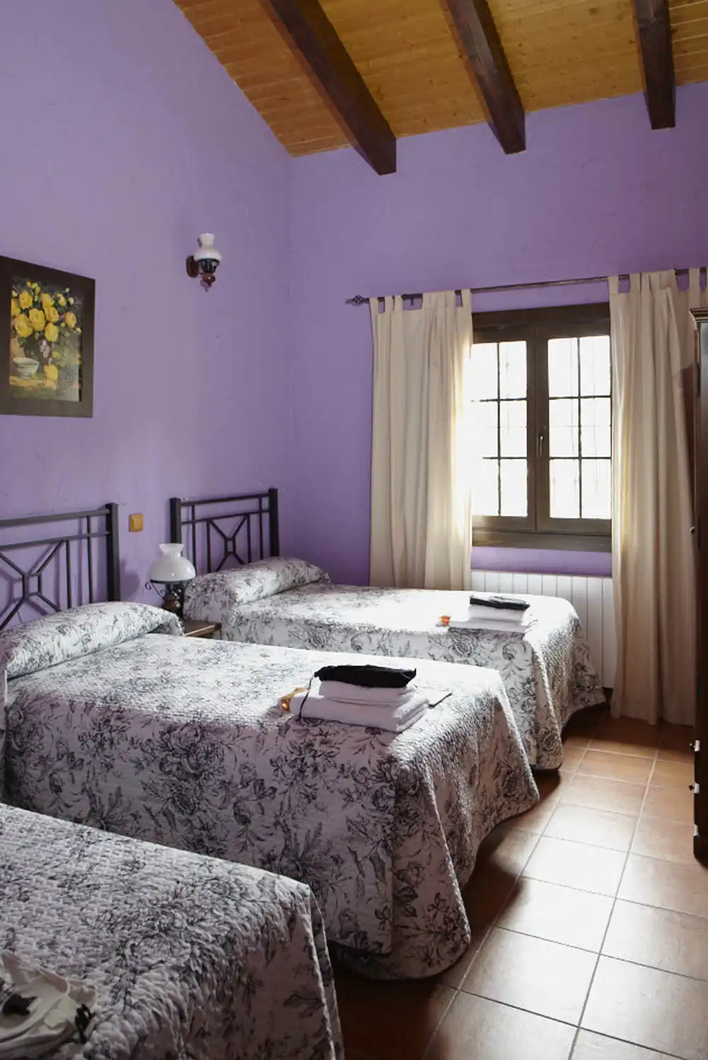habitación de la Casa Rural El Cortijo de Gredos