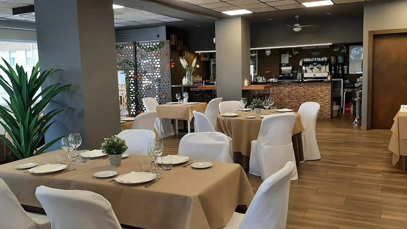 salon comedor los fogones de raul
