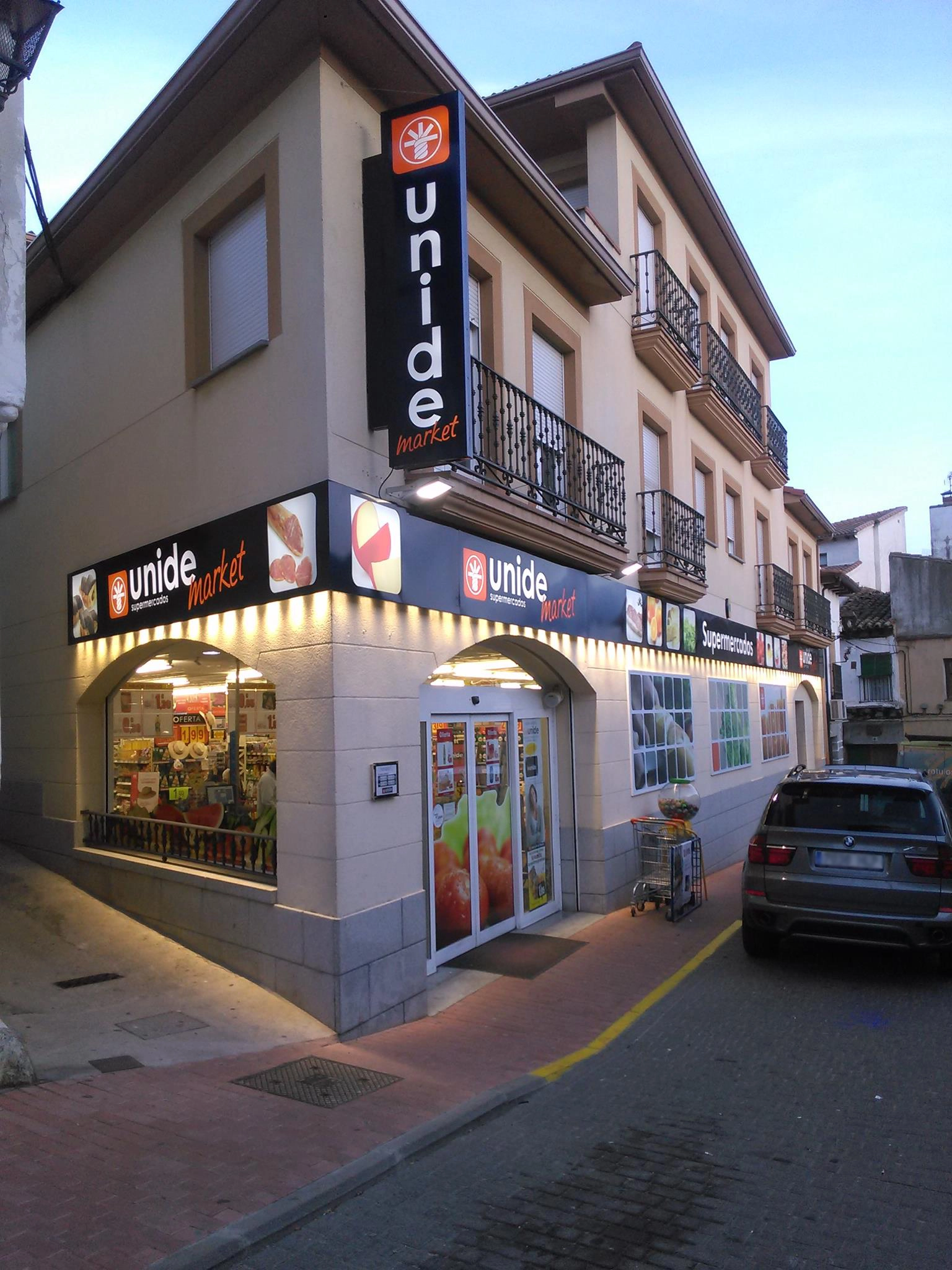 Supermercado Unide Market en Cebreros