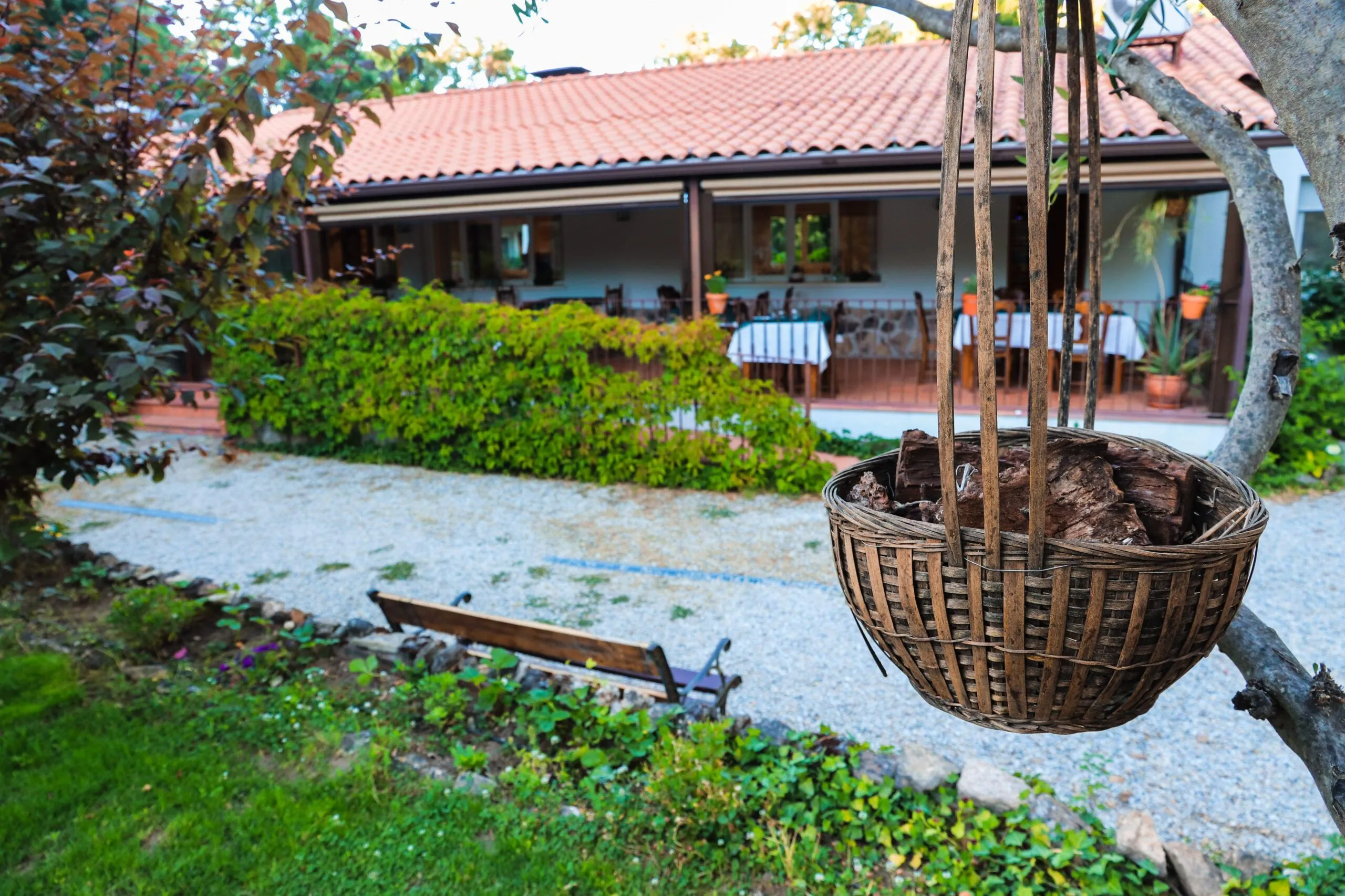 Exterior y jardines de el hotel rural El Retiro de San Pedro de Alcántara